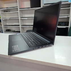 ASUS F1704VA 17.3FHD/I5-120U/16 GB/512GB/W11/ 2v takuu (naarmu takakannessa)