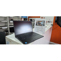 kunnostettu 1v takuu...