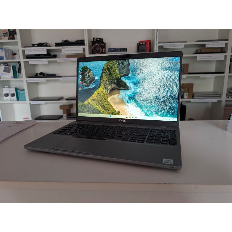 DELL LATITUDE 5510 Kunnostettu I5-10210U 240 GB SSD 16 GB Grade A- 1v takuu